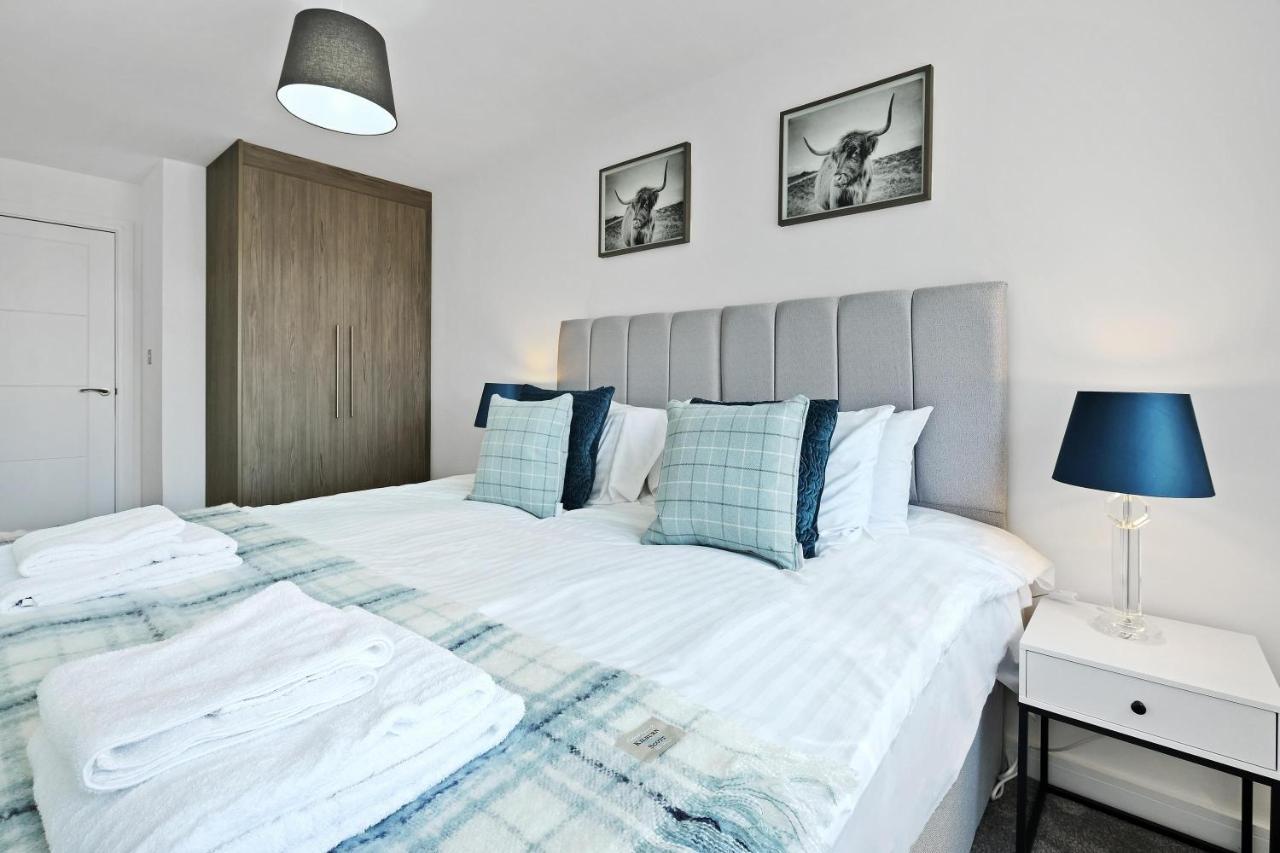 St Martins House Luxury 2 Bedroom Apartments Ruislip By 360Stays Eksteriør bilde