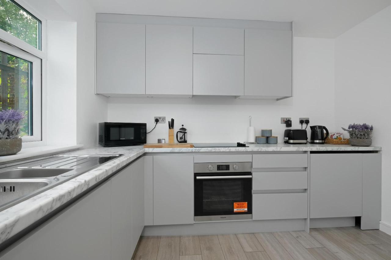 St Martins 2 Bedroom Apartments In Ruislip By 360 Stays Eksteriør bilde