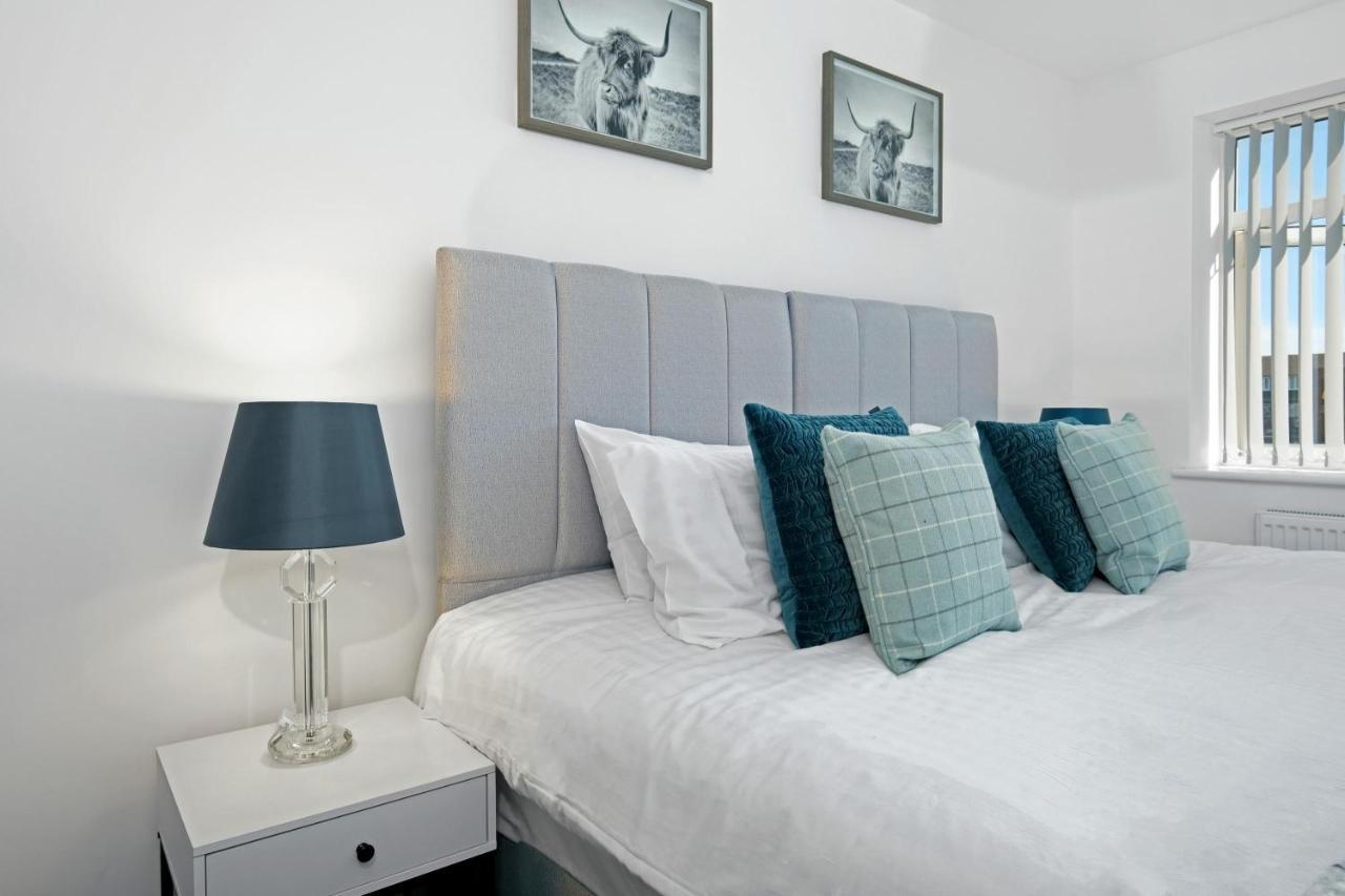 St Martins House Luxury 2 Bedroom Apartments Ruislip By 360Stays Eksteriør bilde